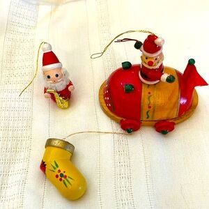 Lot of 3 vintage wooden ornaments, adorable